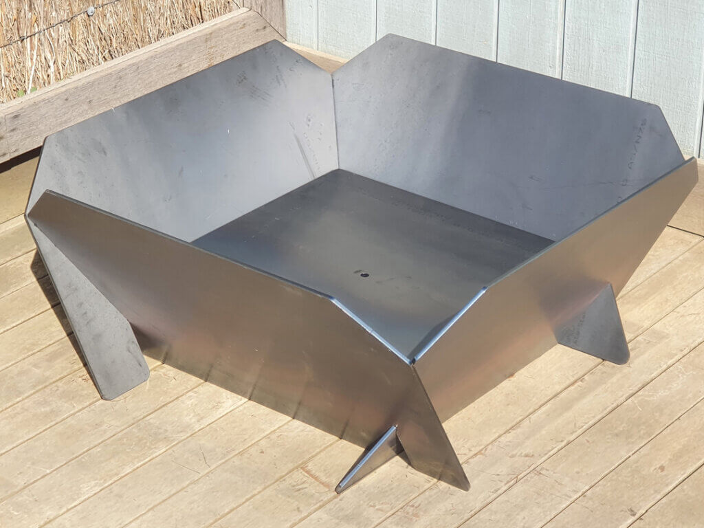 SMI WOMBAT 900 SOLID SIDED™ & SUPA FLOW™ Fire Pits – Solid Sided